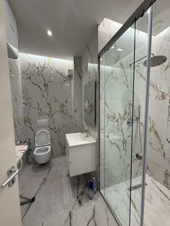 Apartament 2+1+Parking per shitje tek Zogu i Zi.