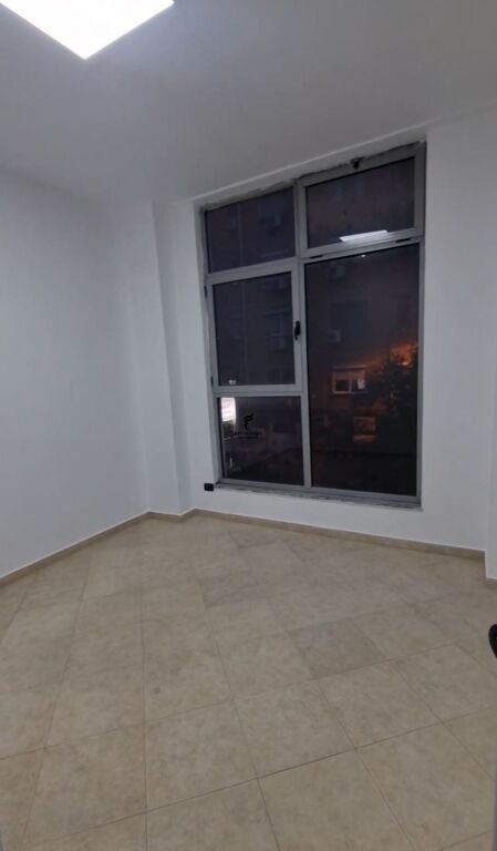 ZYRE ME QERA 80M2 MYSLYM SHYR 96.000 LEKE FH-72336