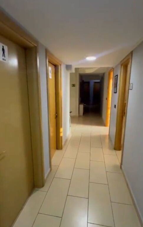 me qera një ambjent biznesi