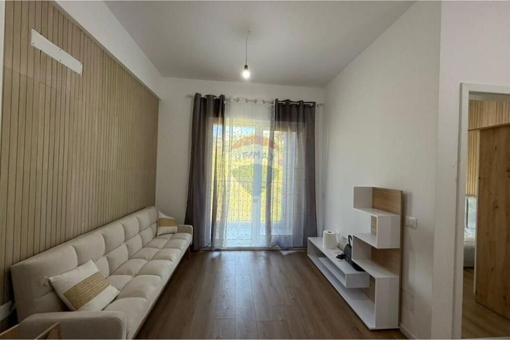 Apartament 1+1 per qira tek Residenca Oxa, Fresk