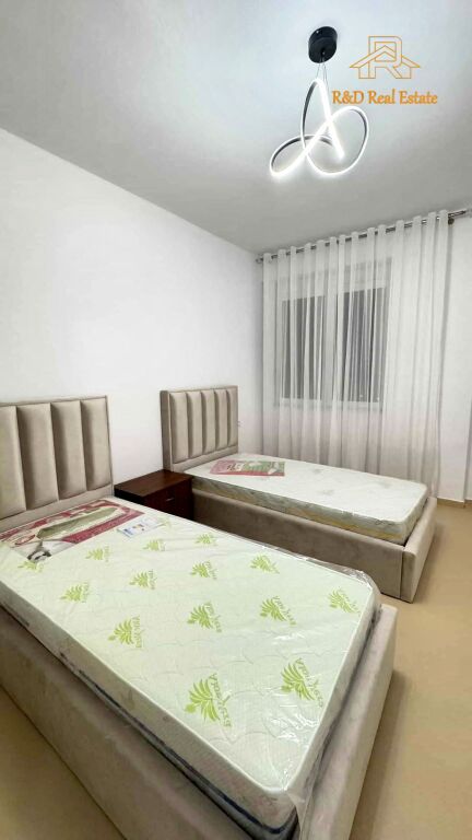 🏡 IN AFFITTO: Appartamento 2+1 – Complesso Star (Ex Parco), Tirana