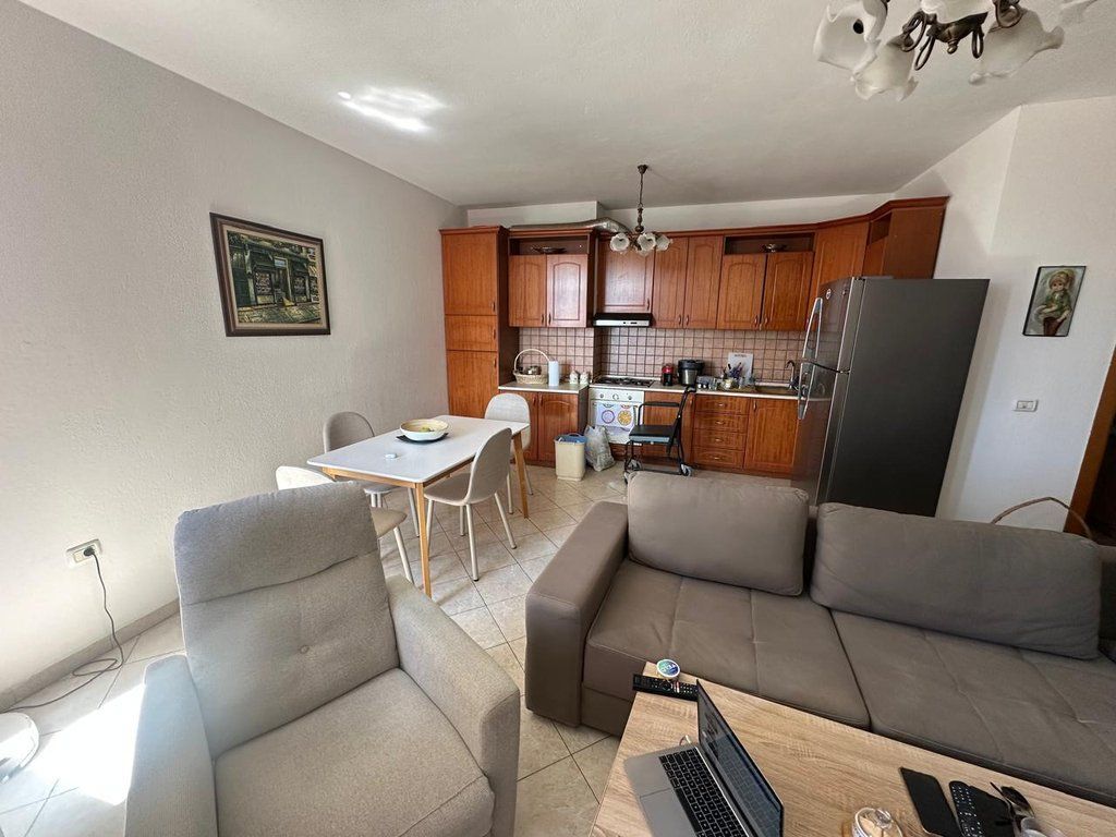 For sale, 2+1 Apartment, Porcelan, Tirana.