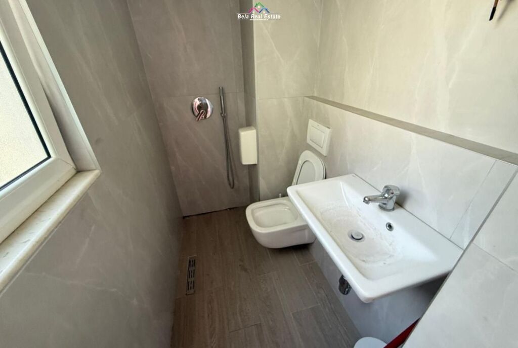 Zyre Me Qera Tek Sheshi Willson (ID BZ2937) Tirane