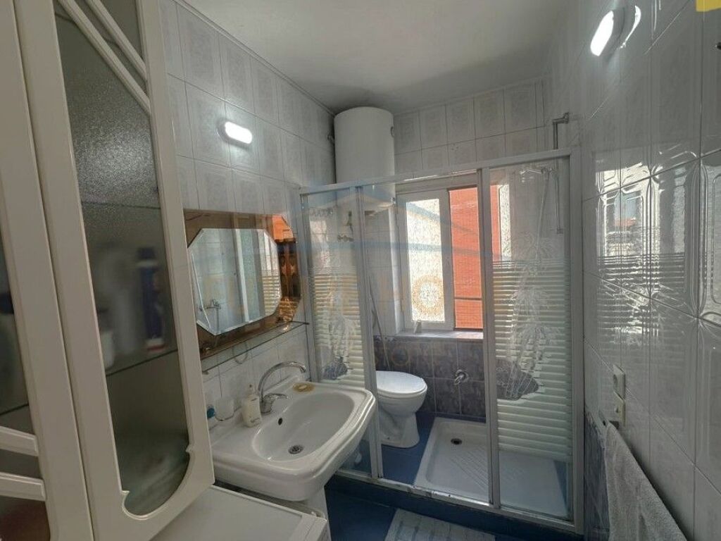 Qera, Apartament 2+1, Rruga e Dibrës, Tiranë.