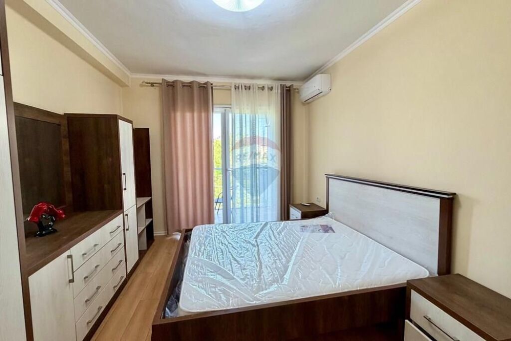 APARTAMENT 2+1+2 TEK KOPSHTI BOTANIK !