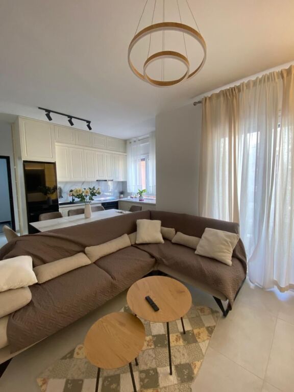🏡 Appartamento 2+1+2 in Affitto – Nuovo Mercato