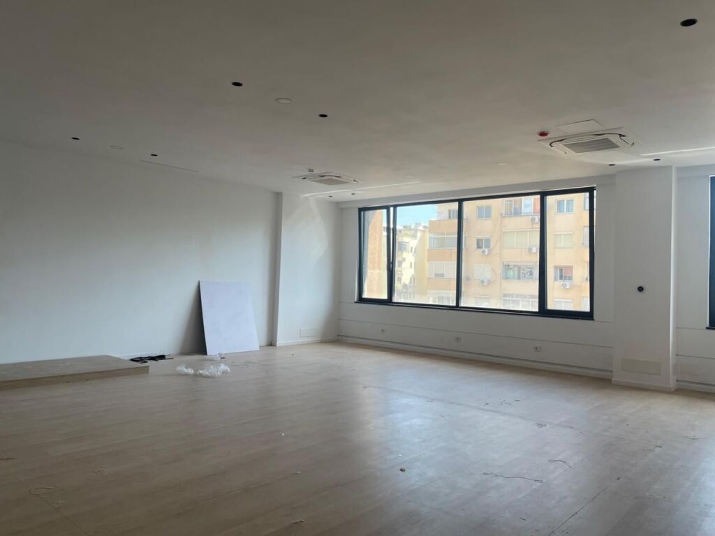 ✨ Zyrë me Qira – Kompleksi Delijorgji | Premium Location!