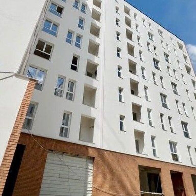 🏡✨ Shitet Apartament 1+1 – Përballë Vila L, Astir ✨🏡