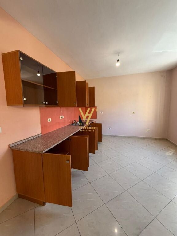 FOR SALE APARTMENT 2+1+2+BLK AT KOMUNA E PARISIT 250,000 EURO