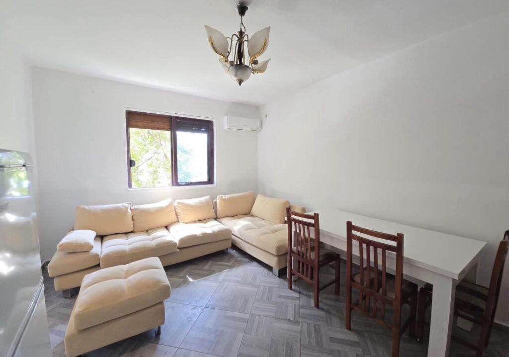 Appartamento 1+1 in vendita, via Irfan Tomini