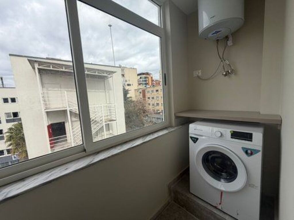 In vendita, 2 Appartamenti 1+1, 21 Dhjetori, Tirane.