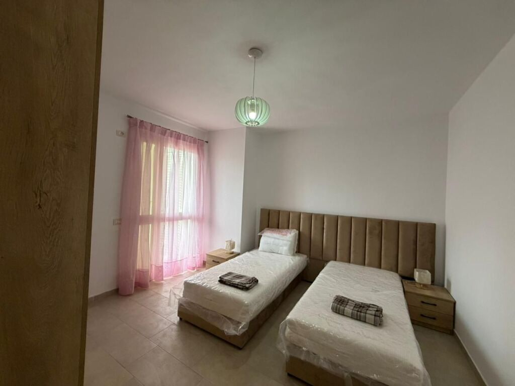 Apartament me qira 2+1+2+2