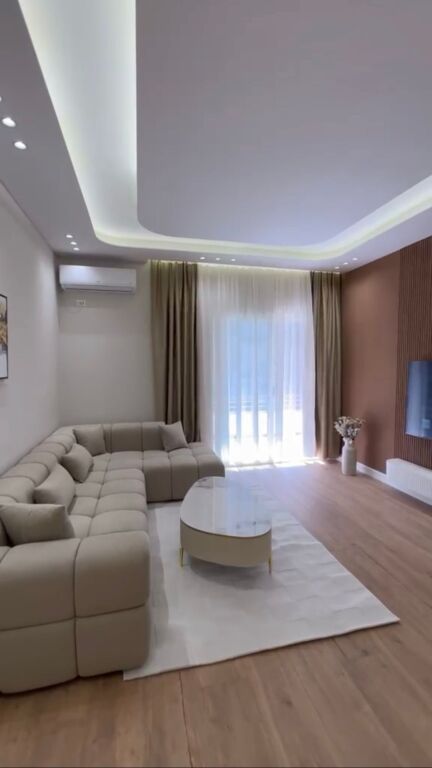 Apartament 2+1 per shitje perballe American 3