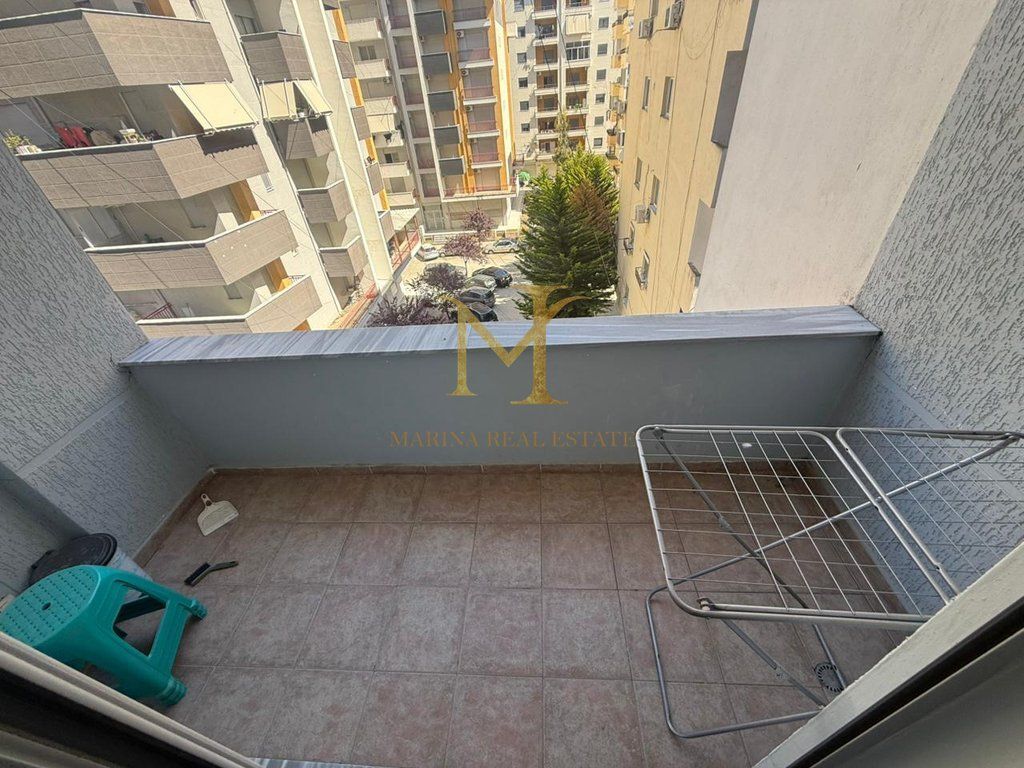 Apartament me qera 1+1 Durrës, Plazh Hekurudha Kompleksi EKA