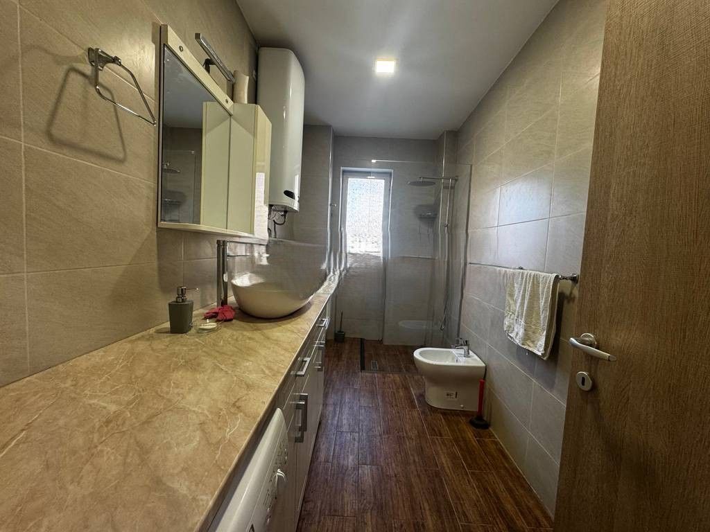 JAPIM ME QERA APARTAMENT 1+1 TEK MINE PEZA 550 € /Muaj