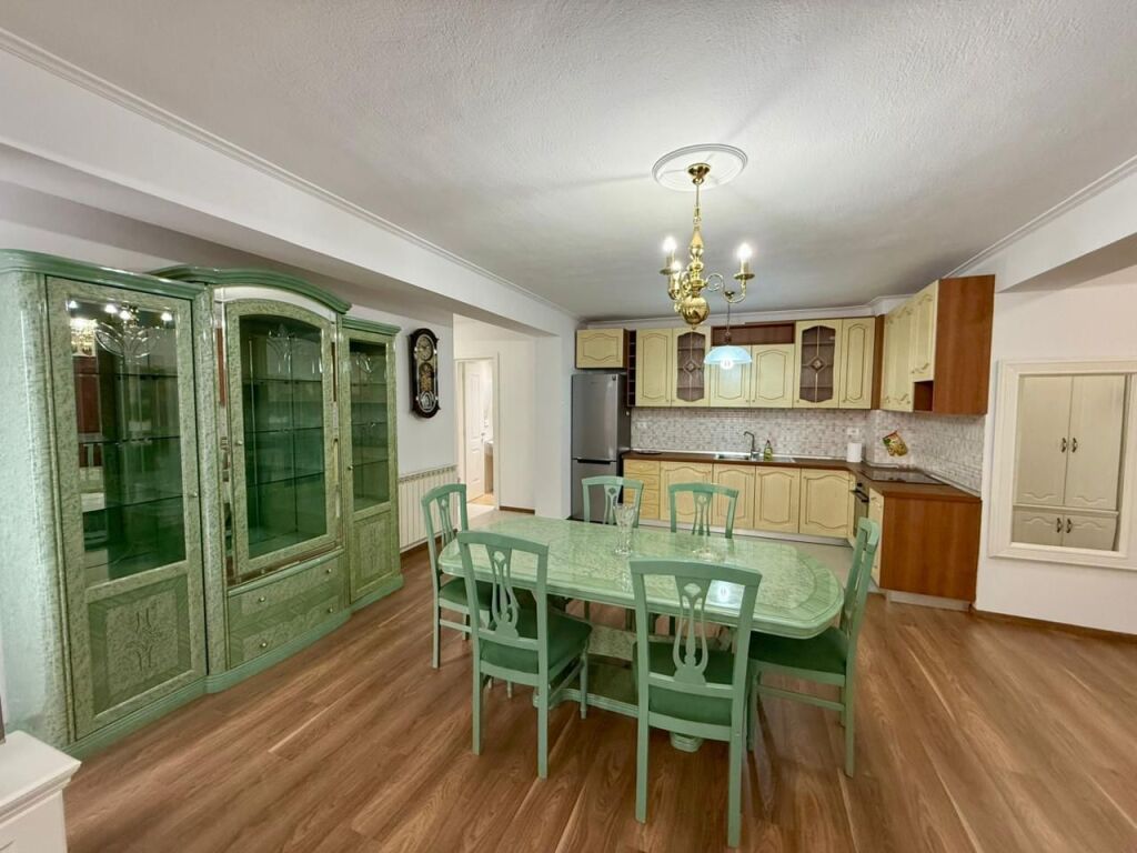 📣 AFFITTO Appartamento 2+1+2 Con Parcheggio 📍 Ex Blocco, Vicino al Distributore ESP OIL ✨💶 Prezzo 120.000 Lek al Mese