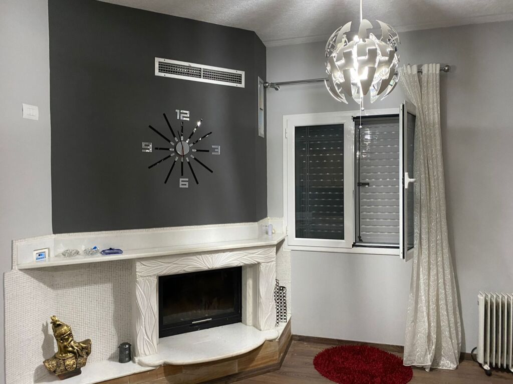 Casa su 2 piani in vendita a Kutalli – 600m² di terreno, casa anche opportunità di business sulla strada principale