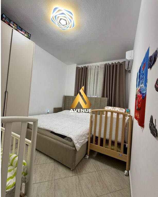 Shitet Apartament 1+1 – Kombinat, Prane Cabejve, Tirane