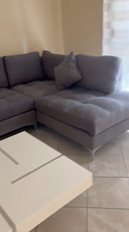 Jepet me qera apartament 1+1 ne rrugen Mine Peza