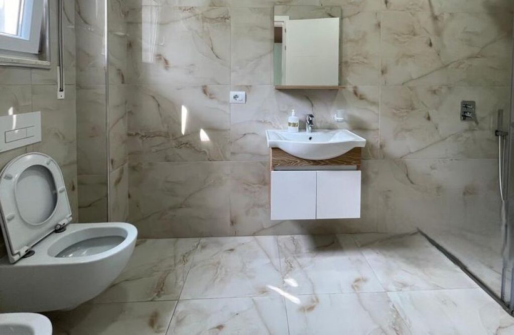 APPARTAMENTO IN AFFITTO 2+1+2+POSTO AUTO AL GIARDINO BOTANICO! 800 € /Mese