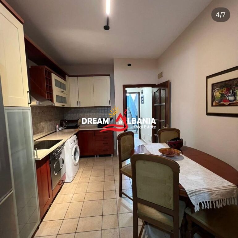 Apartament 1+1 me qera ne Rrugen Vace Zela,Tirane (ID 4219490)