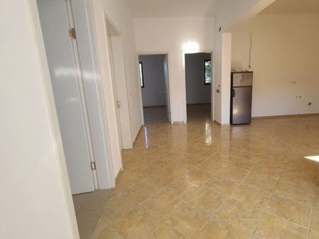 PRIVATE HOUSE WITH YARD FOR SALE IN VORE