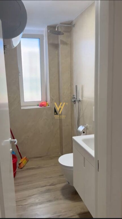 OFFICE 70 M2 FOR RENT AT 21 DHJETORI 800 EURO