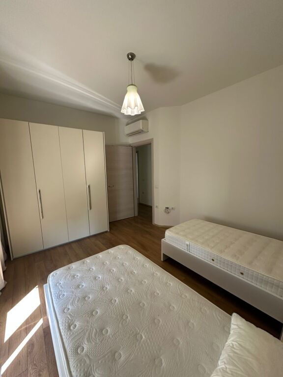 🏡 Villa su 4 Piani in Affitto – White House Residence, TEG