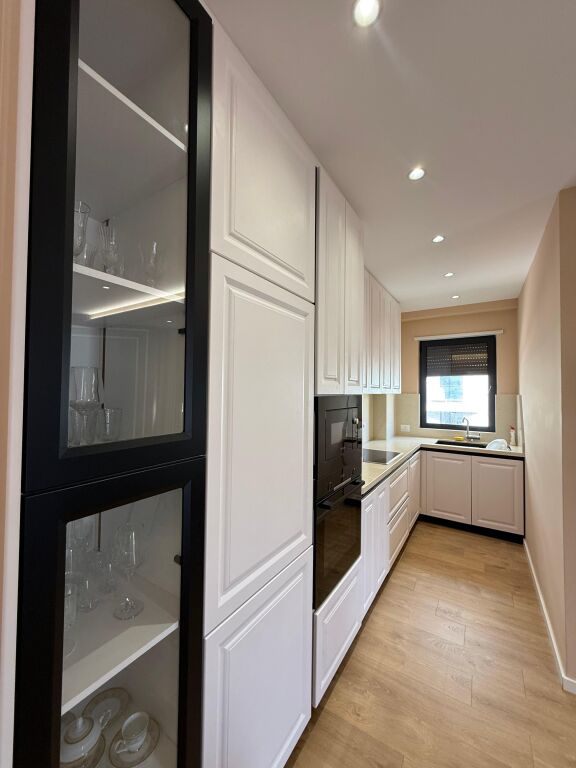 Apartament 2+1+Parking per shitje tek Zogu i Zi.