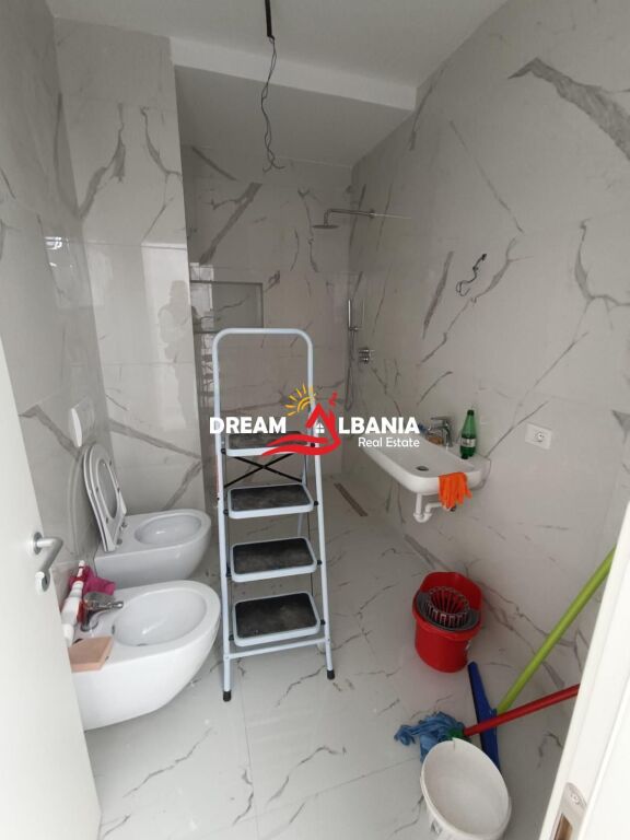 Appartamento 1+1 in affitto in Via Jordan Misja a Tirana (ID 42111563)