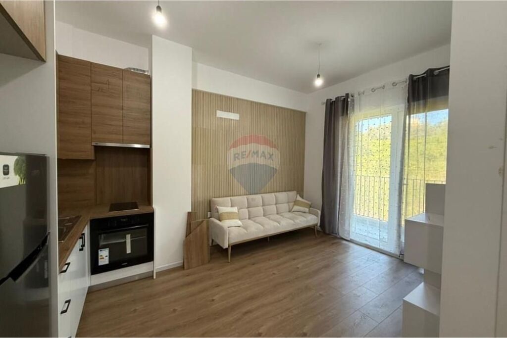 Apartament 1+1 per qira tek Residenca Oxa, Fresk