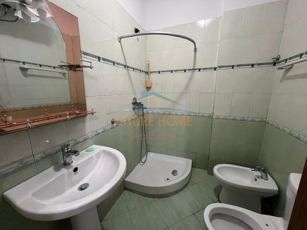 Qera Apartament 2+1 i konvertuar , Rruga Dritan Hoxha, Tiranë.