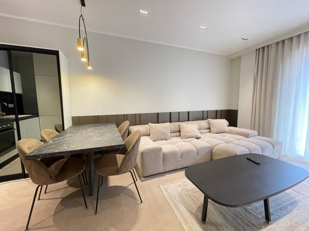 Apartment 1+1 for rent at Sima Com Residence near Green City in Astir.