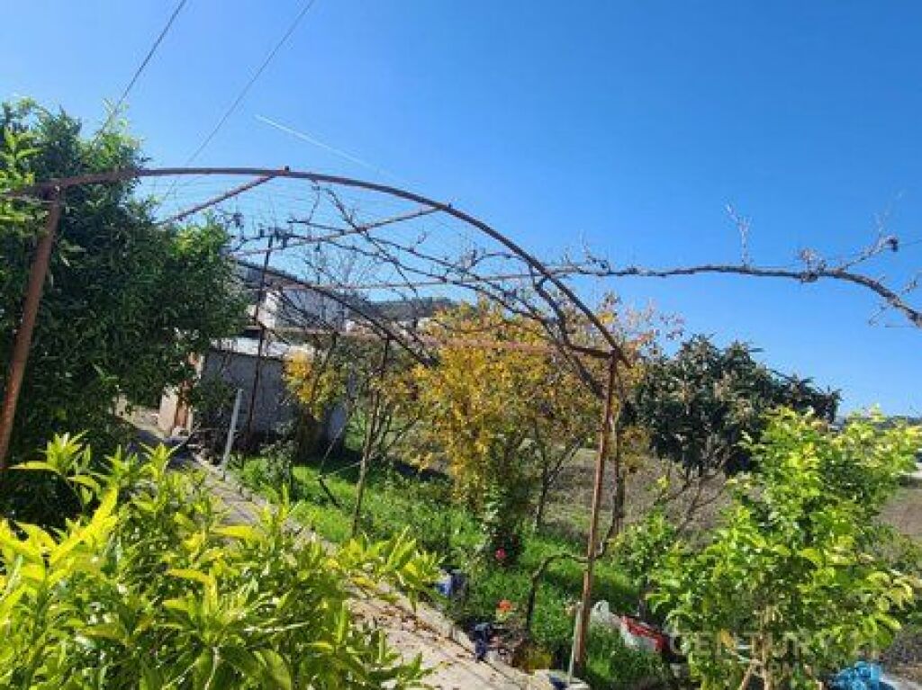 PRIVATE HOUSE WITH YARD FOR SALE IN VORE