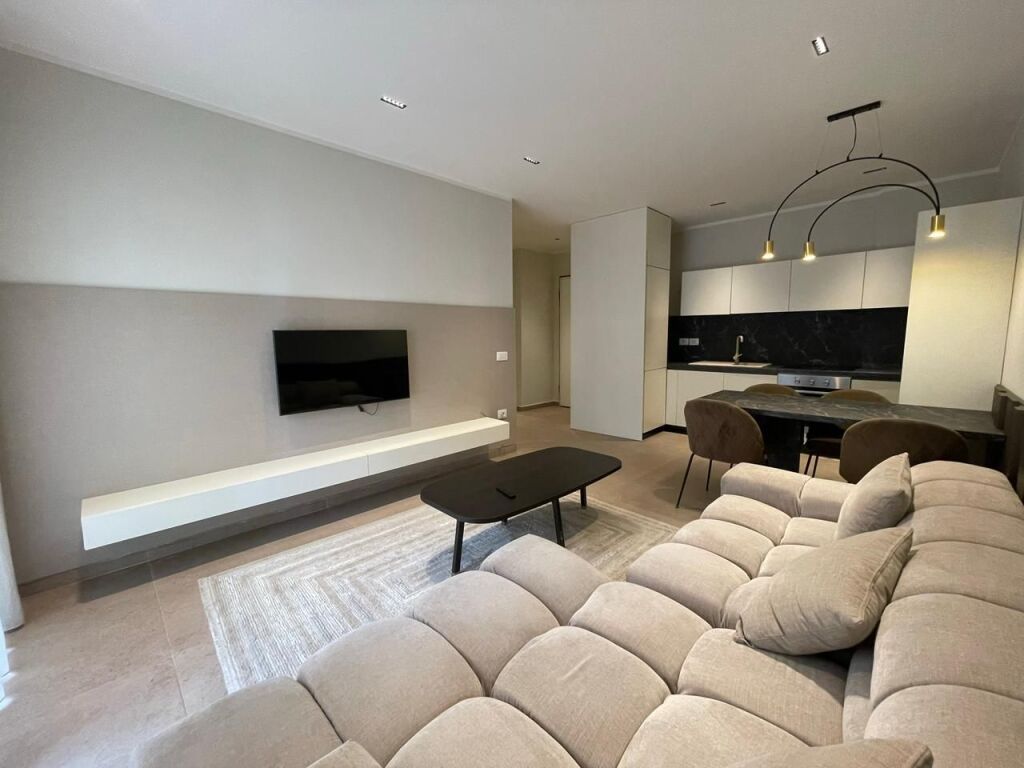 Apartment 1+1 for rent at Sima Com Residence near Green City in Astir.