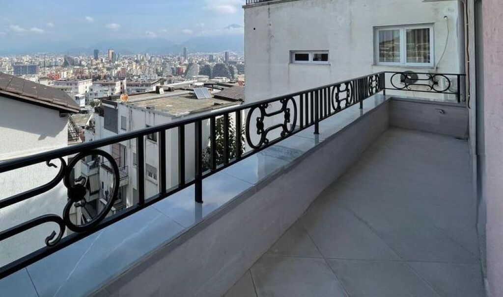 APPARTAMENTO IN AFFITTO 2+1+2+POSTO AUTO AL GIARDINO BOTANICO! 800 € /Mese