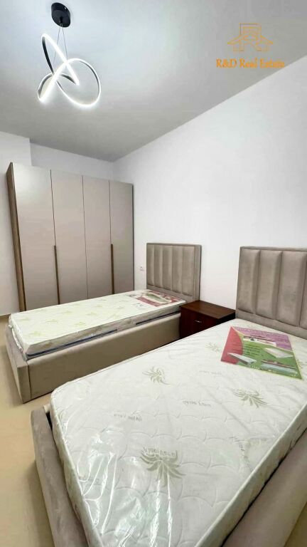 🏡 IN AFFITTO: Appartamento 2+1 – Complesso Star (Ex Parco), Tirana