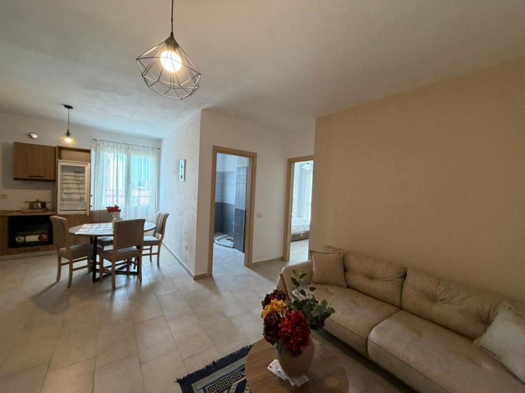 Jepet me qera apartament 1+1