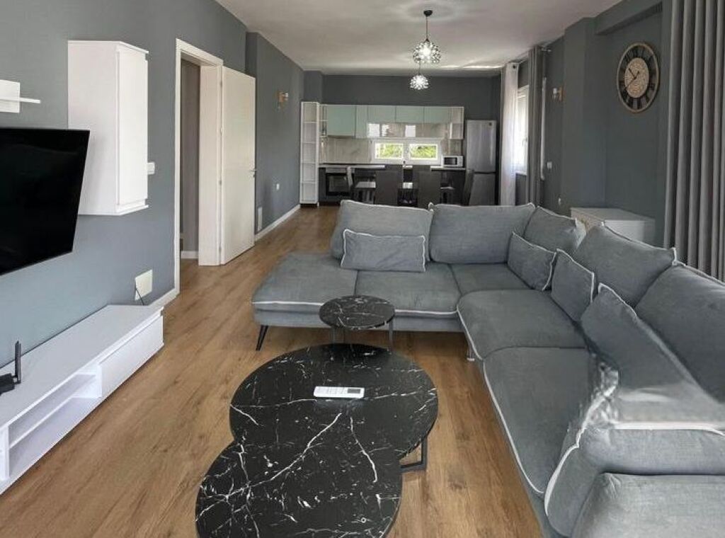 APPARTAMENTO IN AFFITTO 2+1+2+POSTO AUTO AL GIARDINO BOTANICO! 800 € /Mese