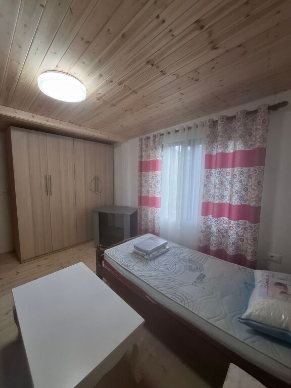 Studio/House for rent 290Lek (never lived in before) - Q.Studenti, Bashkim Fino School