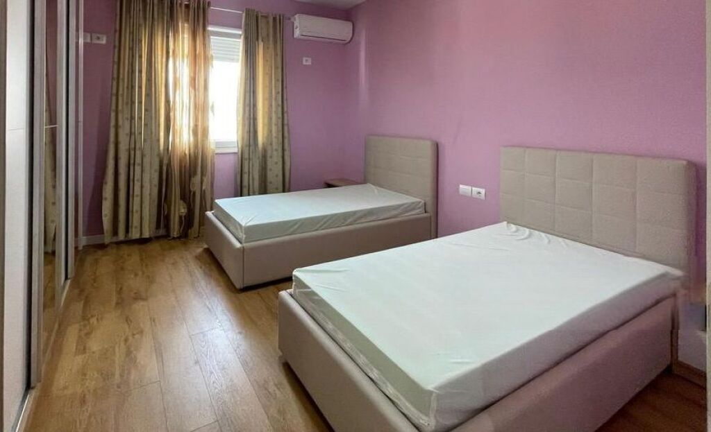 APPARTAMENTO IN AFFITTO 2+1+2+POSTO AUTO AL GIARDINO BOTANICO! 800 € /Mese