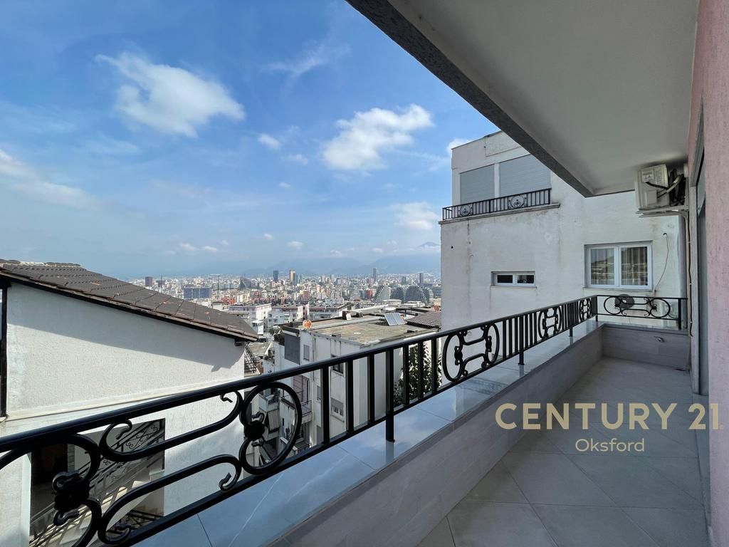 APARTAMENT PËR QIRA 2+1+2+POST PARKIMI TE KOPSHTI BOTANIK! 800 € /Muaj