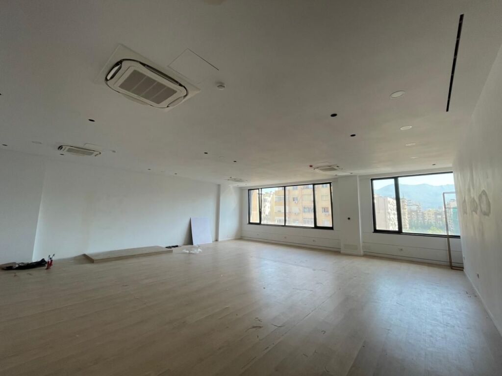 ✨ Zyrë me Qira – Kompleksi Delijorgji | Premium Location!