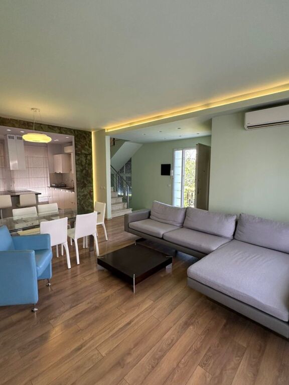 AFFITTASI VILLA SU 4 PIANI, TEG