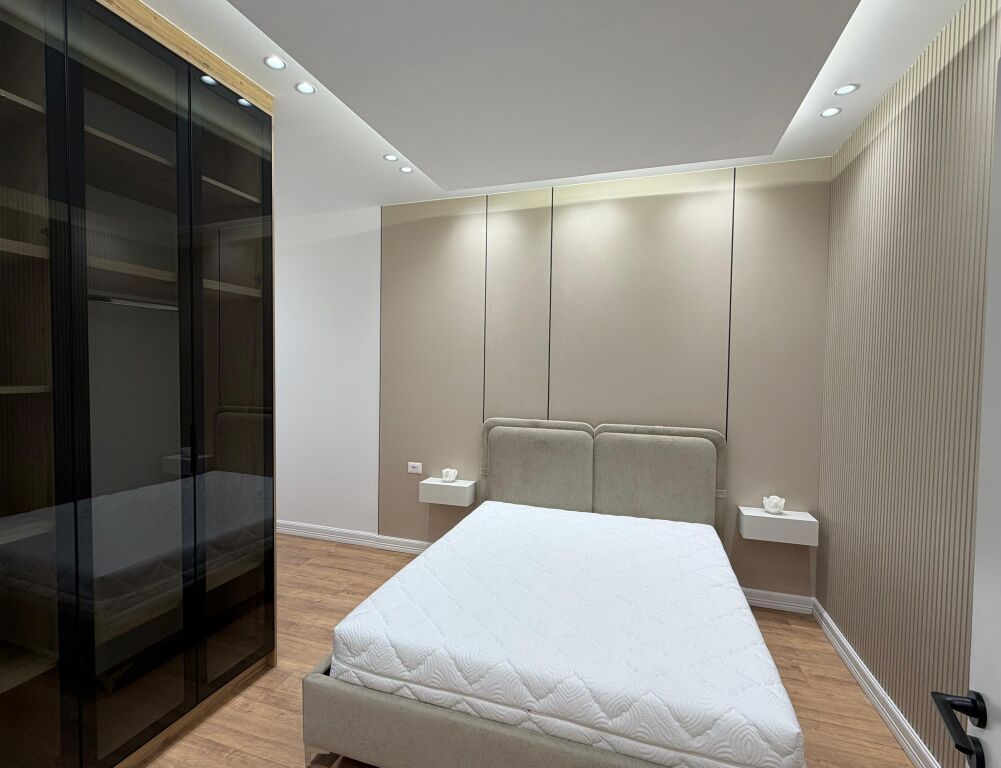 Shitet: Apartament 2+1