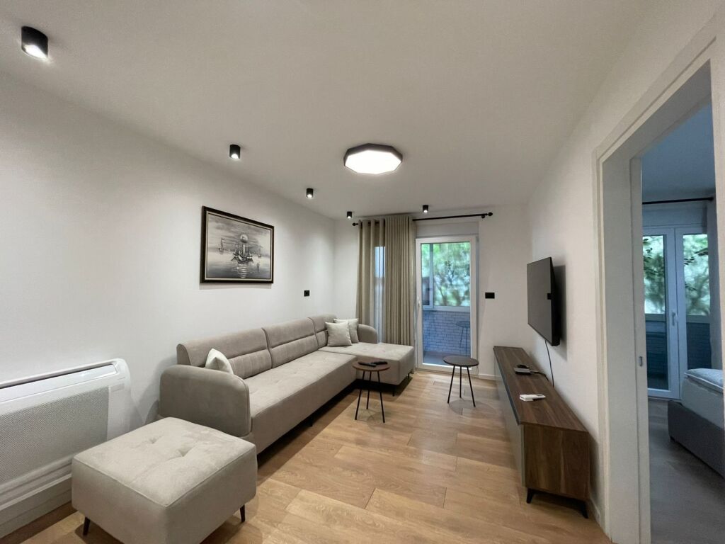 Apartament 1+1 per qira Kinostudio