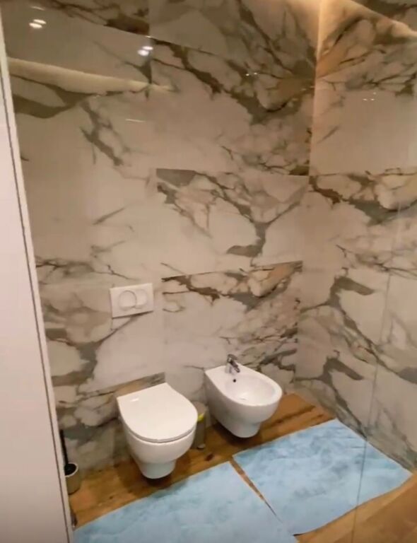 APARTAMENT 2+1+2+ POST PARKIMI ME QIRA, RRUGA E BARRIKADAVE, TIRANE! 1,700 € /Muaj