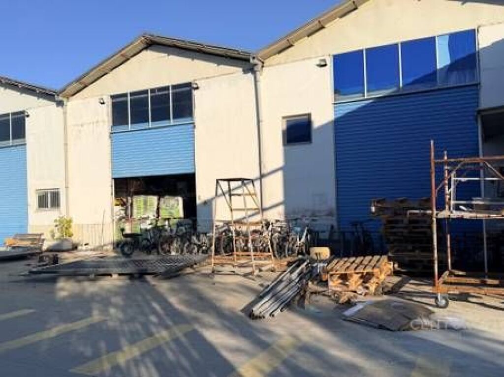 WAREHOUSE 600M2 FOR RENT AT JORDAN MISJA STREET !