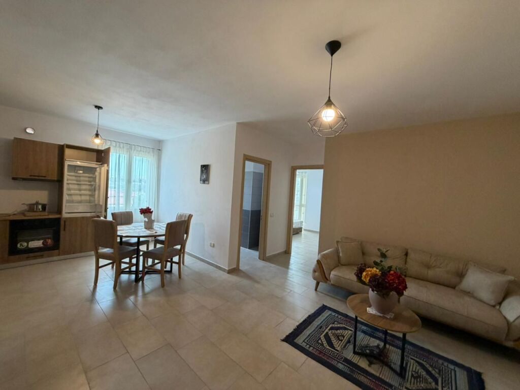Jepet me qera apartament 1+1