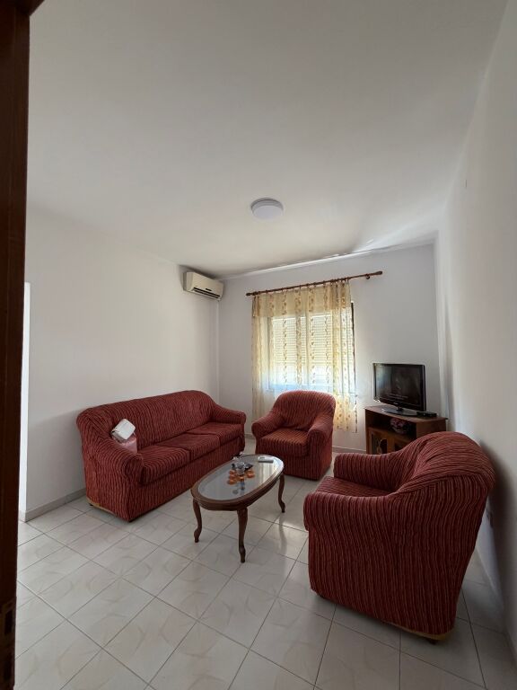 Apartament 1+1- Me Qera- Rruga e Elbasanit- Tirane